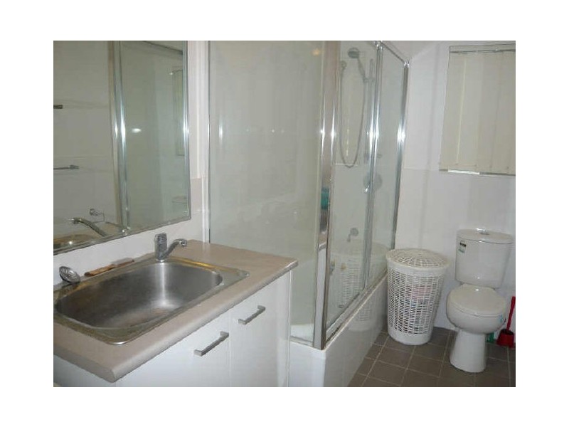 8/8-10 Kingsmill Street, Chermside QLD 4032