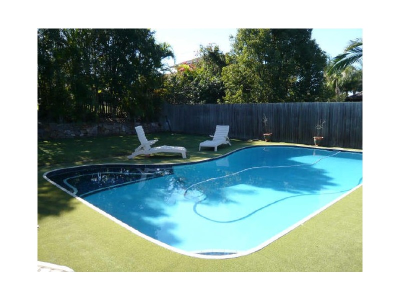 15 Claret Street, Carseldine QLD 4034