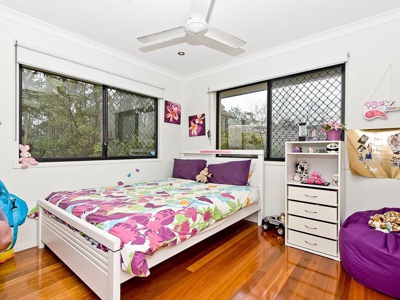 85 Hillenvale Avenue, Arana Hills QLD 4054