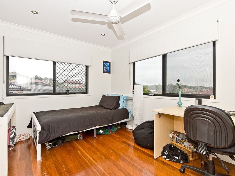 85 Hillenvale Avenue, Arana Hills QLD 4054