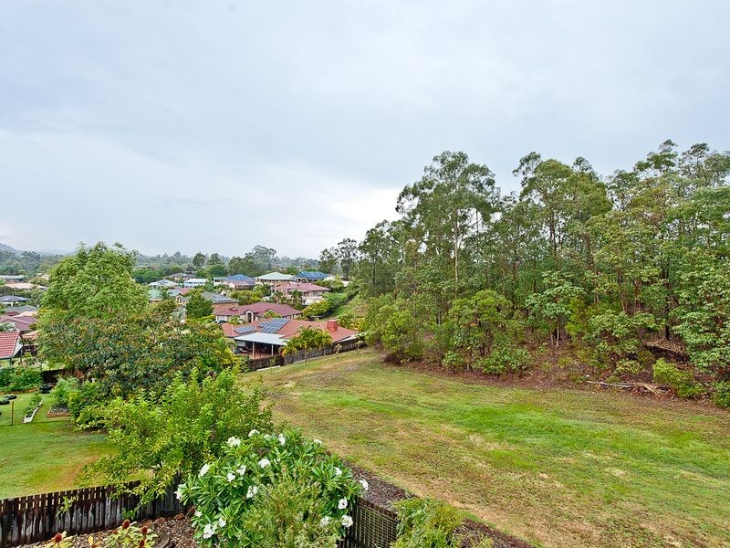 85 Hillenvale Avenue, Arana Hills QLD 4054