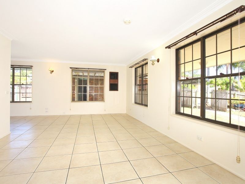 69 Dugandan Street, Nerang QLD 4211