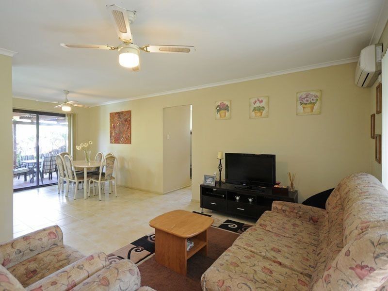 3 Rosella Court, Carrara QLD 4211
