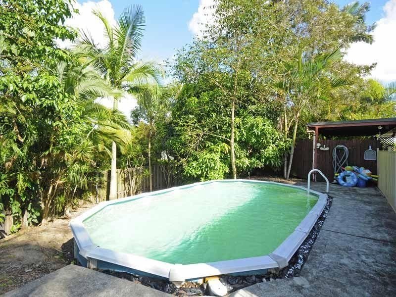 3 Rosella Court, Carrara QLD 4211