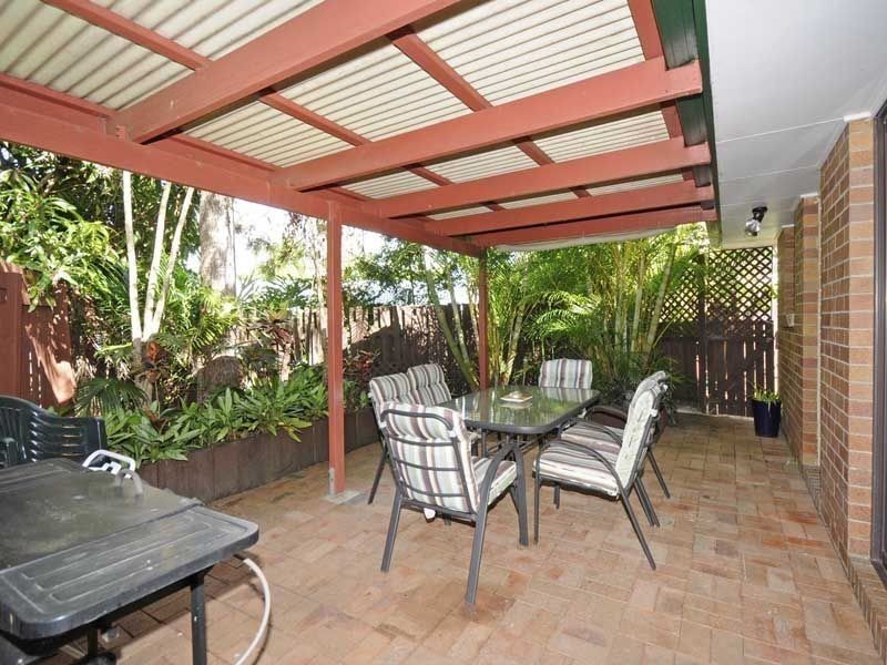 3 Rosella Court, Carrara QLD 4211