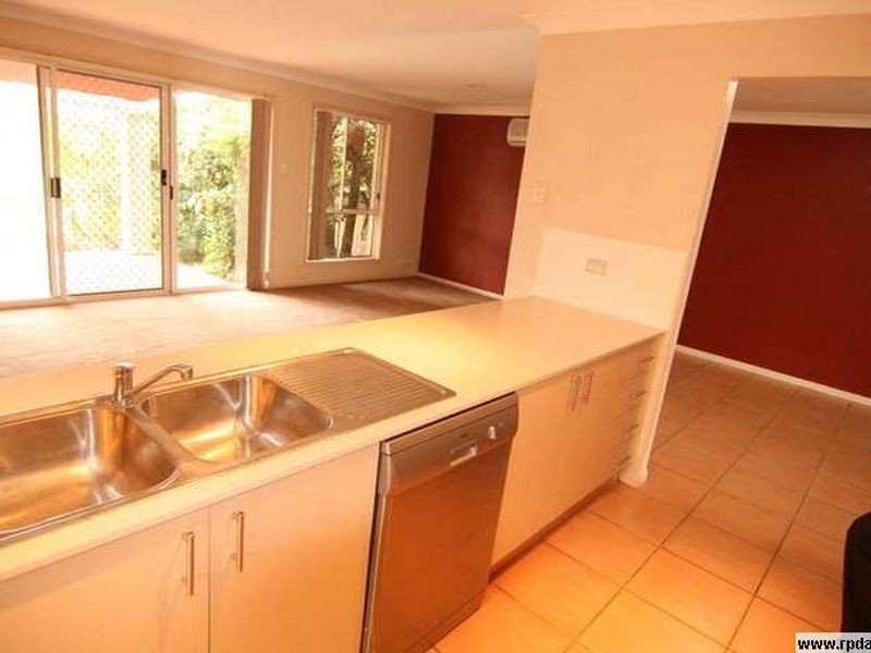 20 Emerton Crescent, Robina QLD 4226