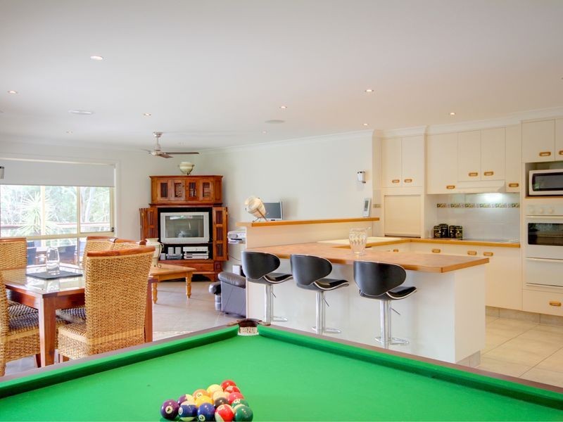 10 Birdlife Court, Nerang QLD 4211