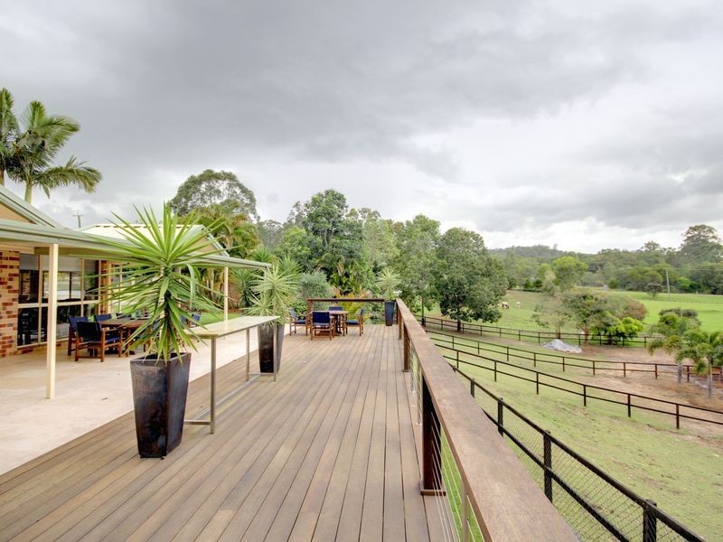 10 Birdlife Court, Nerang QLD 4211