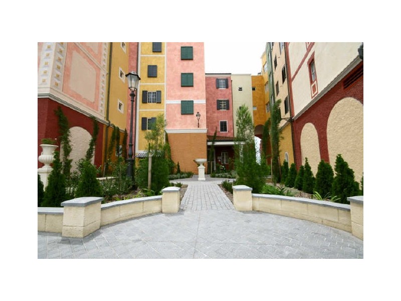 71/3030 The Boulevard Emerald Lakes, Carrara QLD 4211