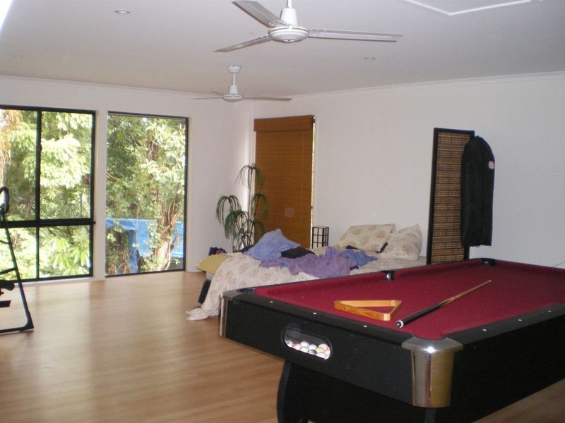 21 Bartlett Avenue, Nerang QLD 4211