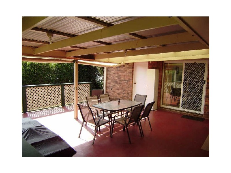 3 Amethyst Court, Carrara QLD 4211