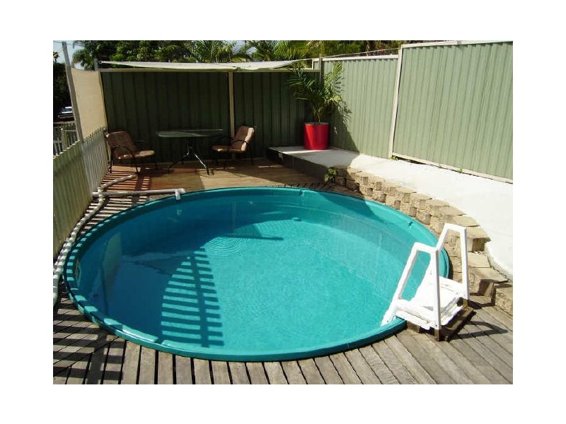 3 Amethyst Court, Carrara QLD 4211