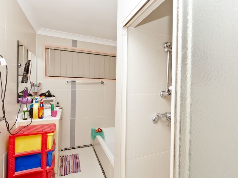 33 Lavelle Street, Nerang QLD 4211