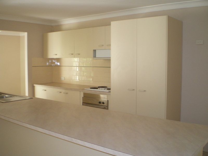 21 Fairview Court, Parkwood QLD 4214