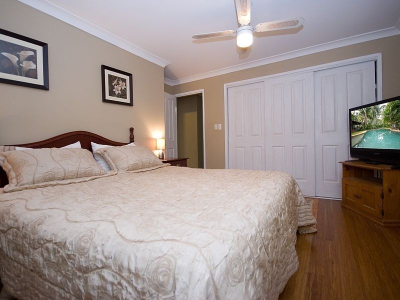 15 Castle Hill Drive South, Gaven QLD 4211