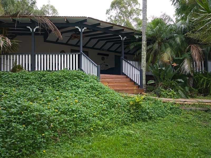 15 Castle Hill Drive South, Gaven QLD 4211