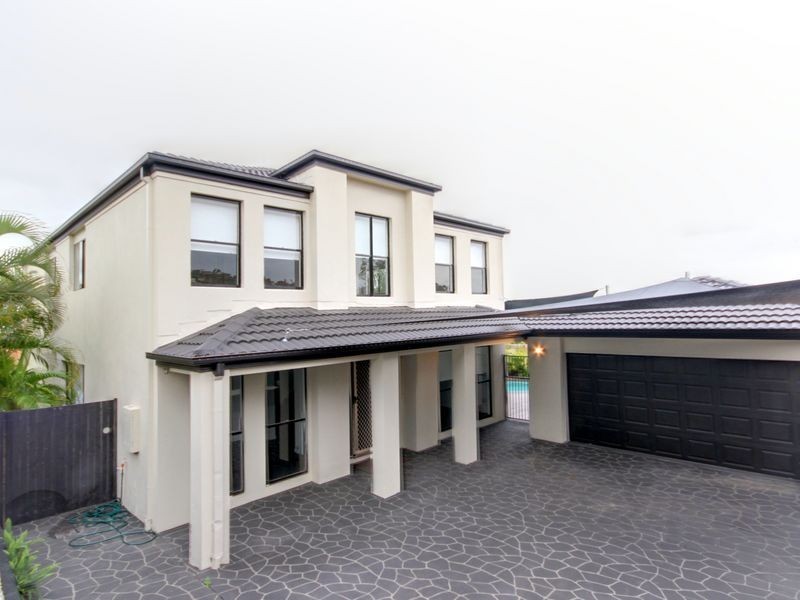 7 Bellavista Close, Highland Park QLD 4211