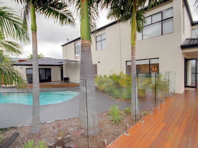 7 Bellavista Close, Highland Park QLD 4211