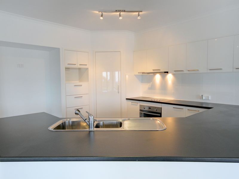 7 Bellavista Close, Highland Park QLD 4211