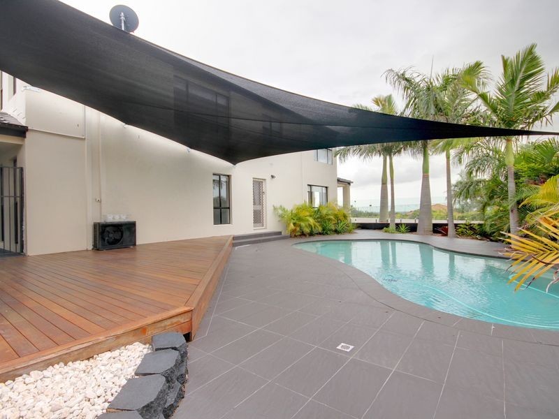 7 Bellavista Close, Highland Park QLD 4211