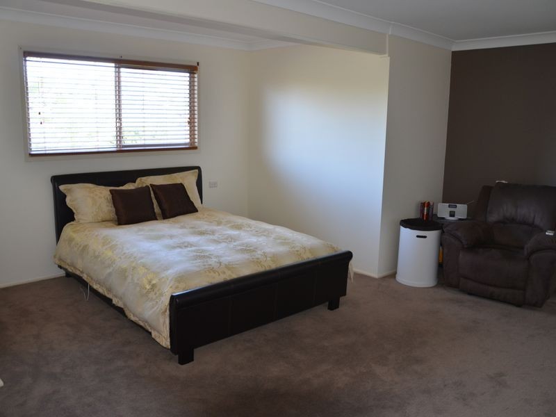48 Alison Road, Carrara QLD 4211