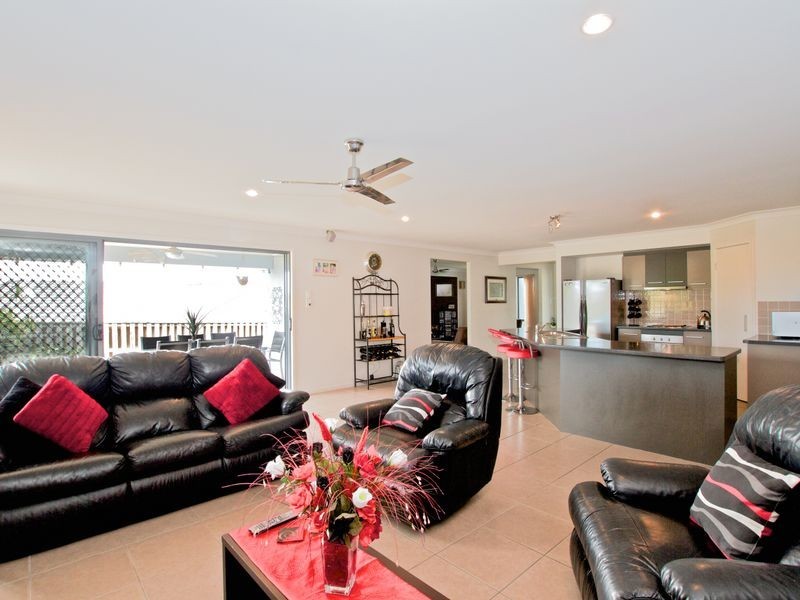 21 Kelsey Circuit, Nerang QLD 4211
