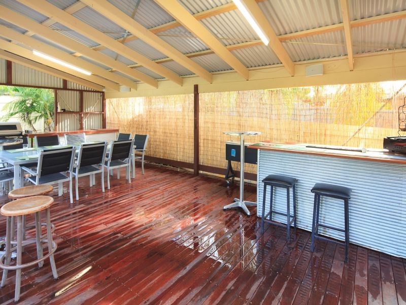 10 Kerrabee Street, Nerang QLD 4211