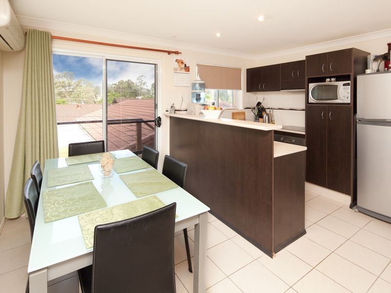 10 Kerrabee Street, Nerang QLD 4211