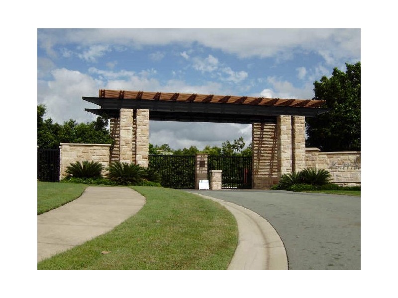 30/ Ridgeline Way, Highland Park QLD 4211