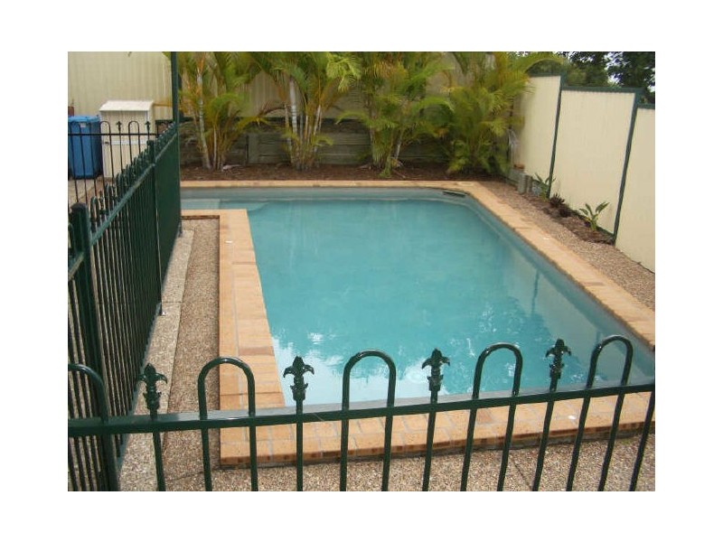 10 Regal Court, Highland Park QLD 4211