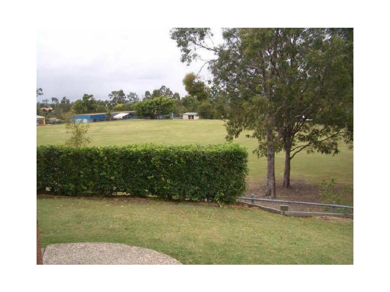 10 Regal Court, Highland Park QLD 4211