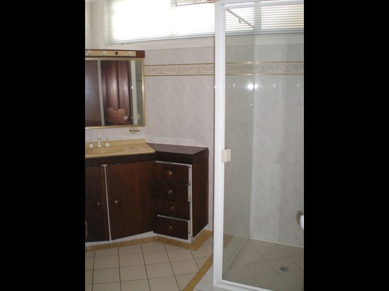 41 Birdlife Court, Nerang QLD 4211