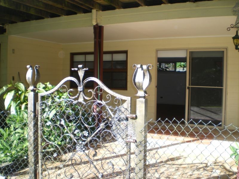 41 Birdlife Court, Nerang QLD 4211