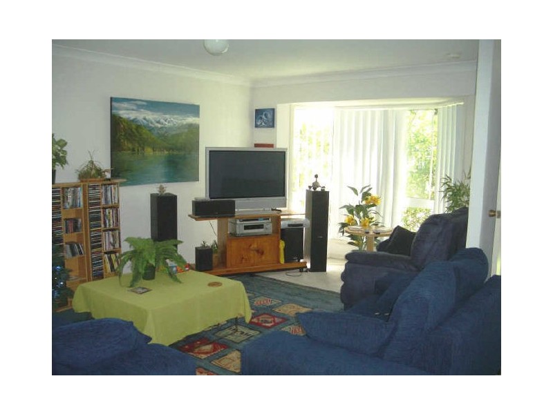 16 Glengarry Close, Highland Park QLD 4211