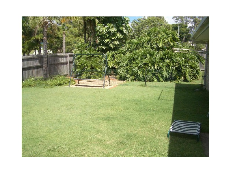 16 Glengarry Close, Highland Park QLD 4211