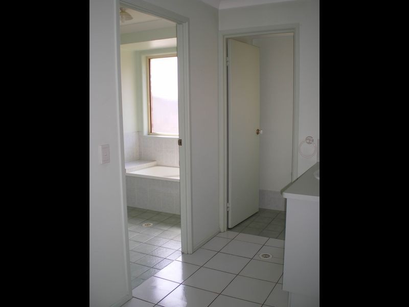 32 Tobermory Court, Merrimac QLD 4226