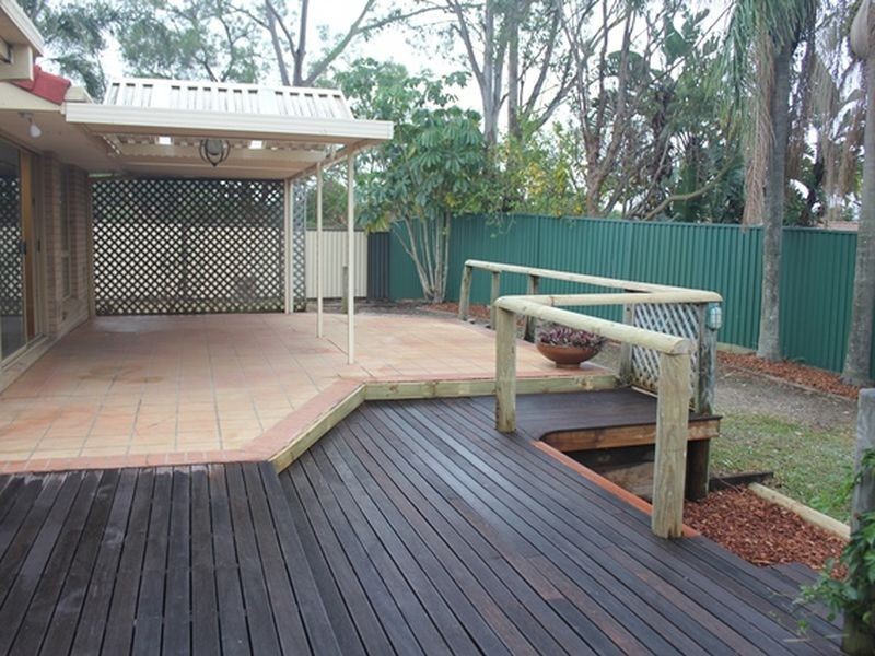 7 Leesa Court, Highland Park QLD 4211