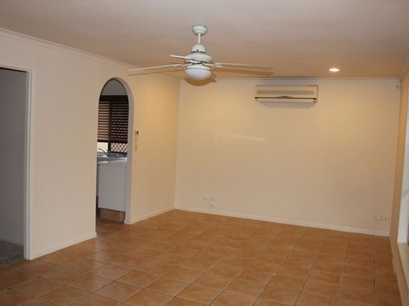 7 Leesa Court, Highland Park QLD 4211