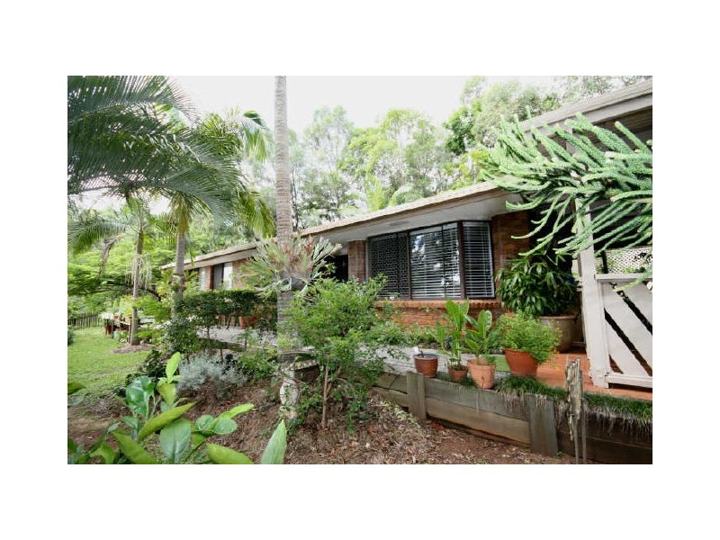 4 Quartz Place, Carrara QLD 4211