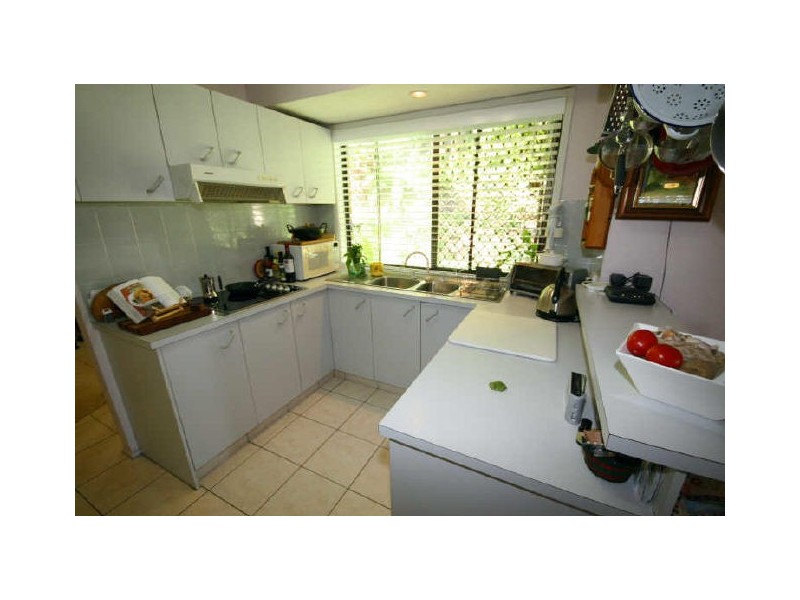 4 Quartz Place, Carrara QLD 4211