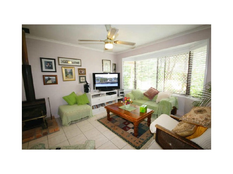 4 Quartz Place, Carrara QLD 4211