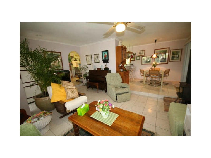 4 Quartz Place, Carrara QLD 4211