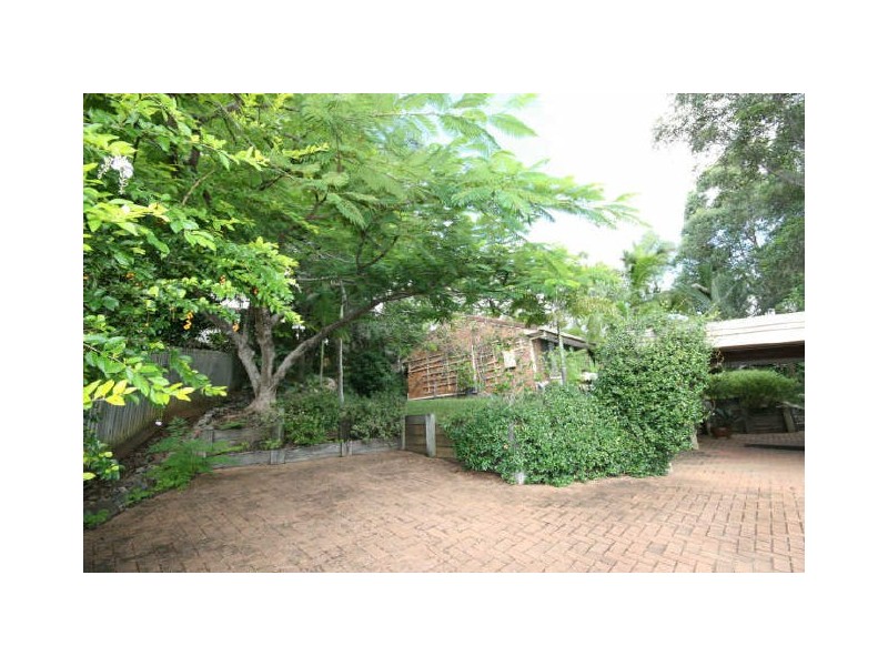 4 Quartz Place, Carrara QLD 4211