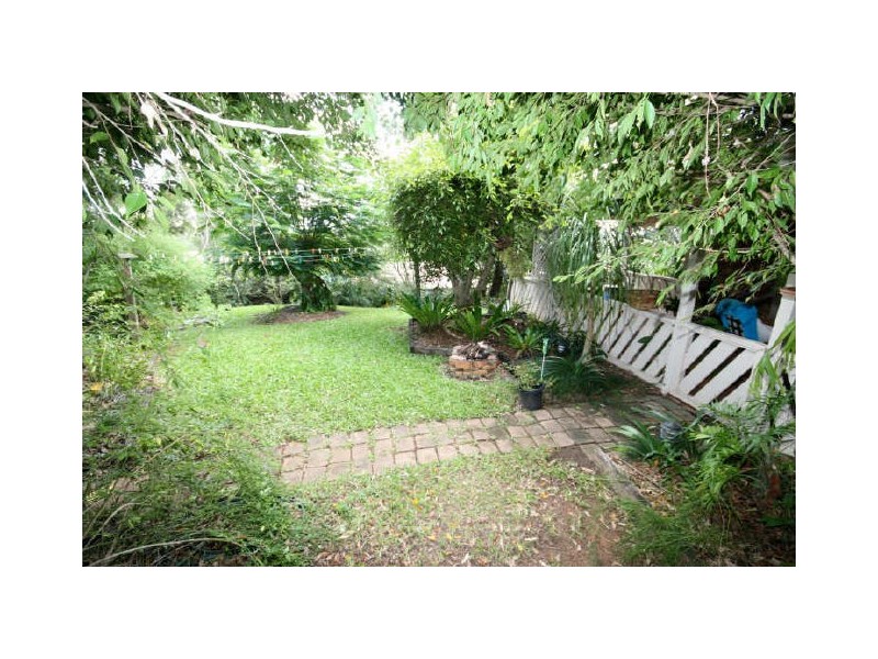 4 Quartz Place, Carrara QLD 4211