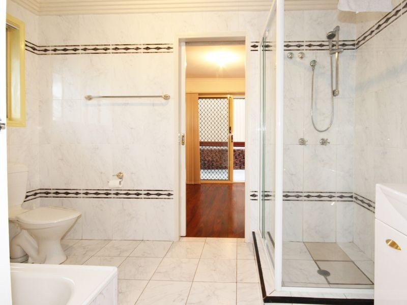 1 Aurora Crescent, Worongary QLD 4213