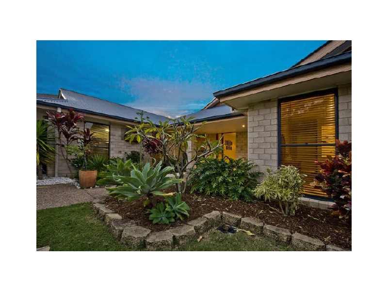 17 Marriott Way, Highland Park QLD 4211