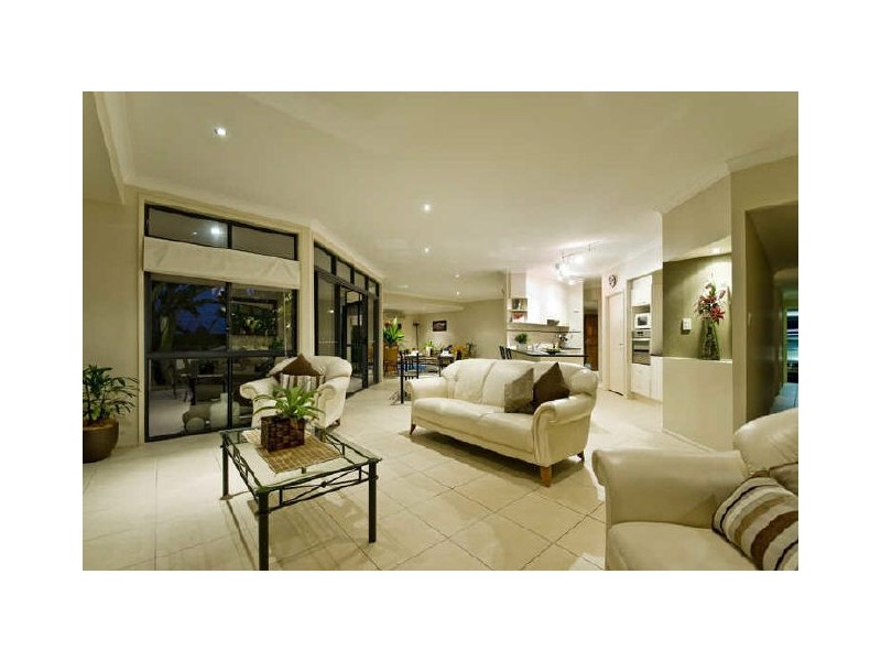 17 Marriott Way, Highland Park QLD 4211