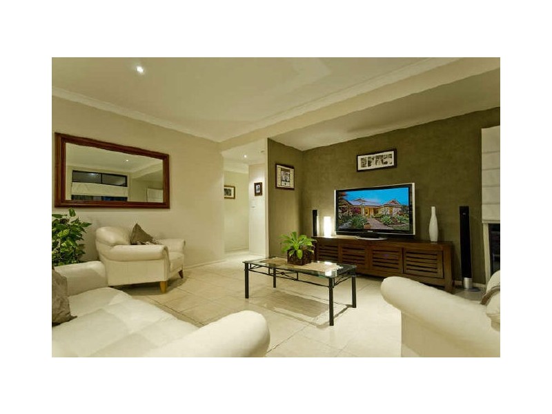 17 Marriott Way, Highland Park QLD 4211