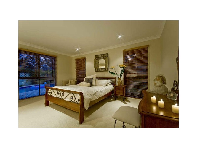 17 Marriott Way, Highland Park QLD 4211