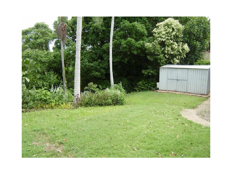 33 Bartlett Avenue, Nerang QLD 4211